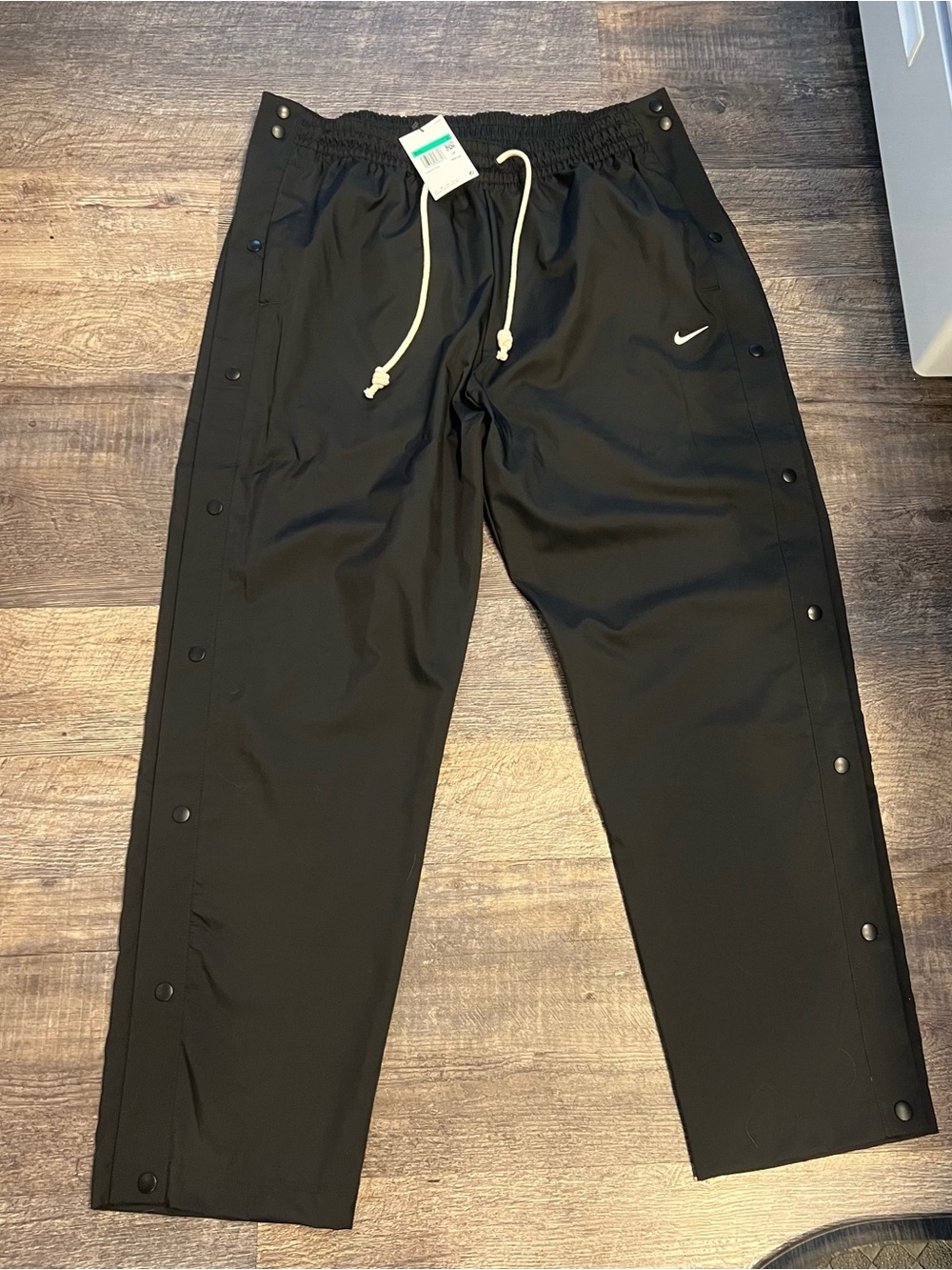 Nike Men’s Black Snap-Button Basketball Pants